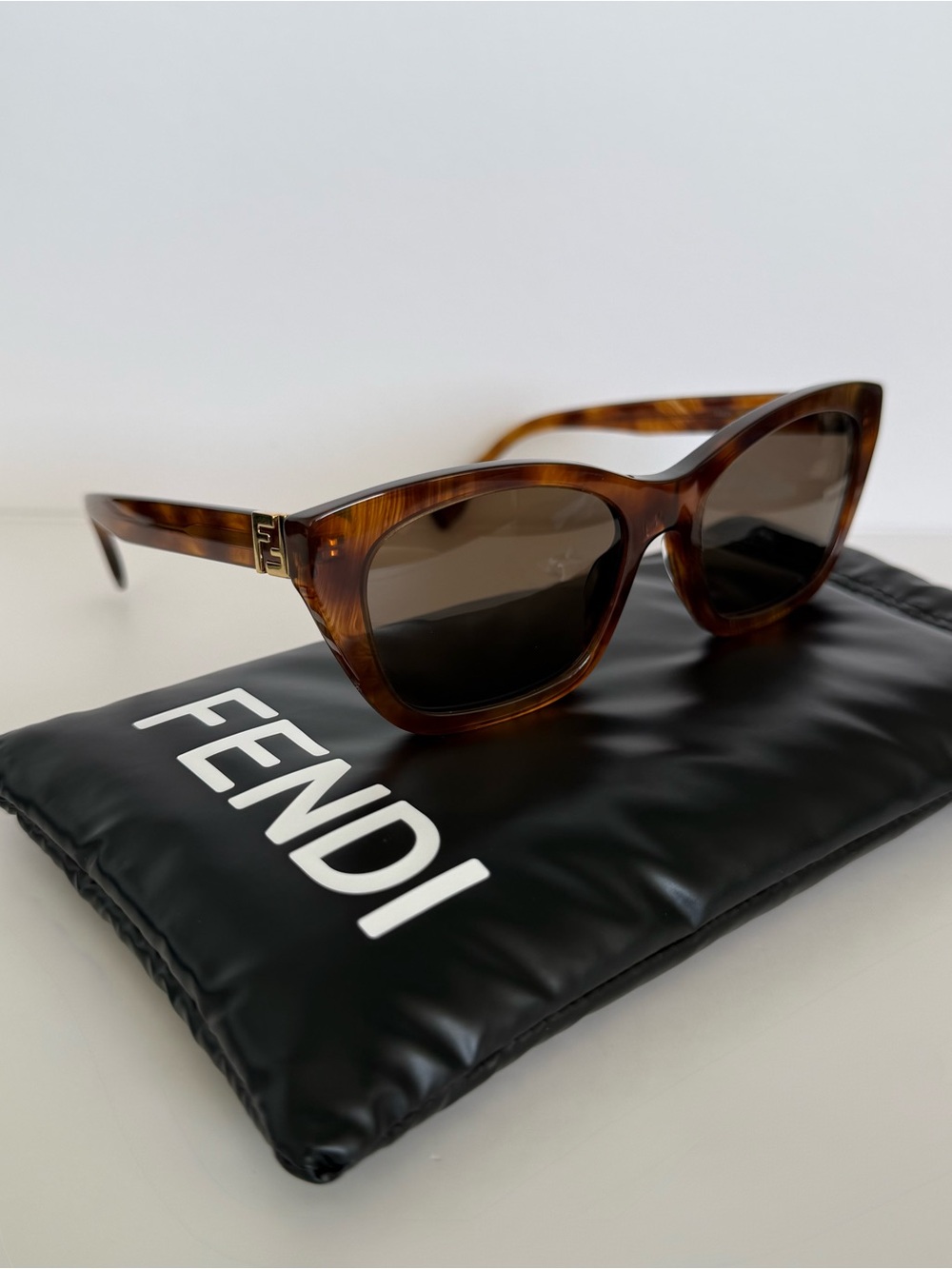 NEW!!! Fendi women sunglasses FE40205I 53E Authentic